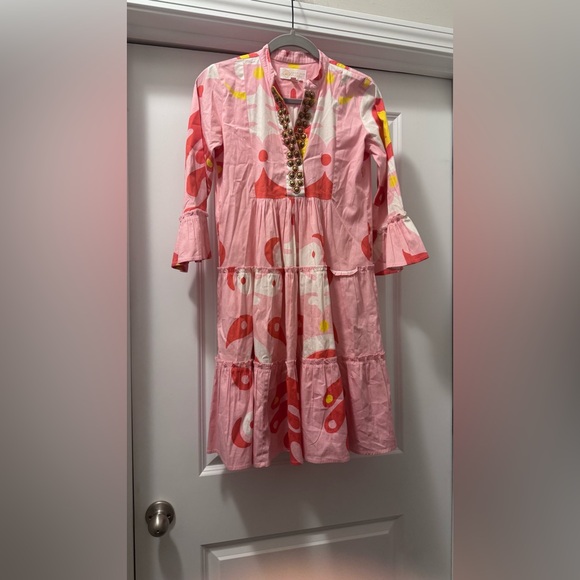 Sheridan French Dresses & Skirts - Chic Pink Patterned Midi Dress